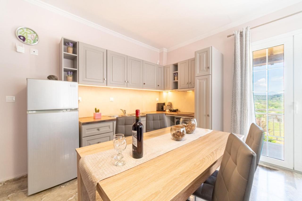 Logas Apartment Peroulades (Corfu)