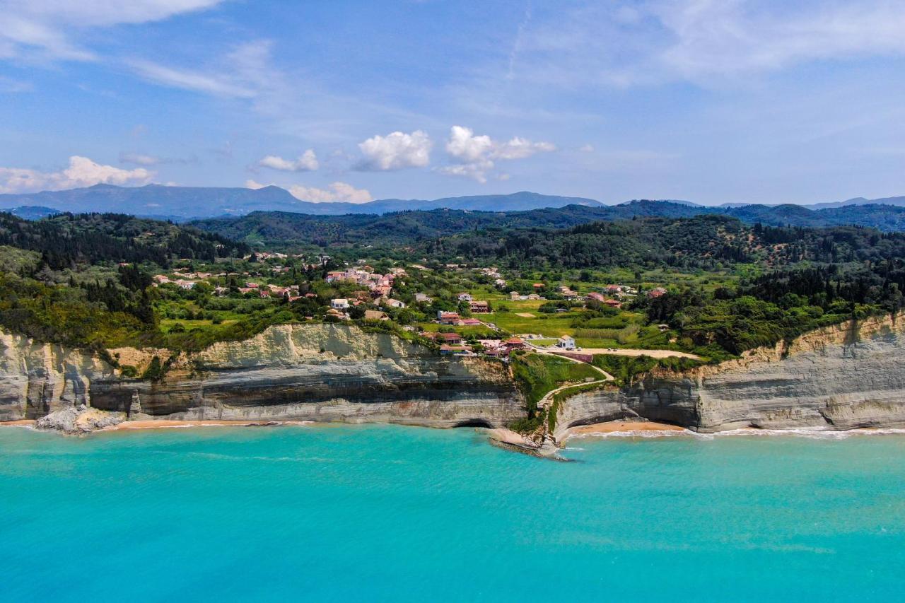 Logas * Peroulades (Corfu)