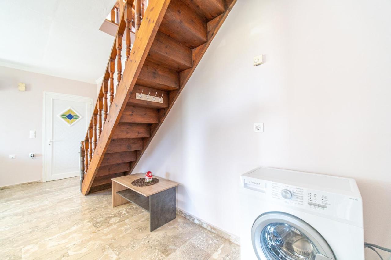 Logas Apartment Peroulades (Corfu)
